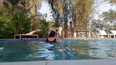 Assamise Girl Swimming Pool - Indian Wife Fucked By Ex Boyfriend At Luxurious Resort Outdoor Sex Fun At Swimming  Pool - Indian Porn Tube Video