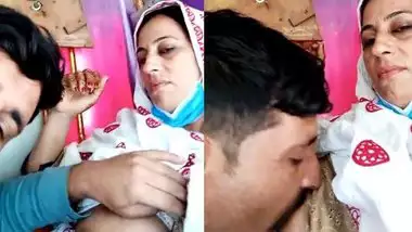 Village Wo Mensex Video - Indian Old Men Sex Punjabi Truck Driver Fucking Old Women