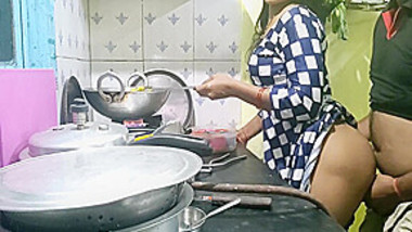 Indian Bhabhi Cooking In Kitchen And Brother In Law Fucking - Indian Porn  Tube Video
