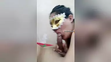 Today Exclusive- Desi Bhabhi Blowjob