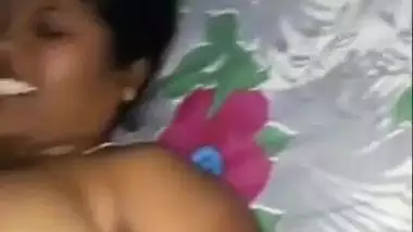 Breasty south Indian girl MMS clip