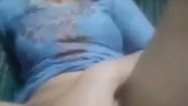 Sex Video Vegetable Sunny Leone - Vegetable Is Used By Desi Village Girl To Masturbate Xxx Hole - Indian Porn  Tube Video