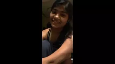 desi girl showing boob on skype call