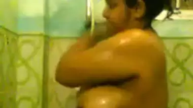 Nagma Qureshi Porn - Nagma Qureshi Bath