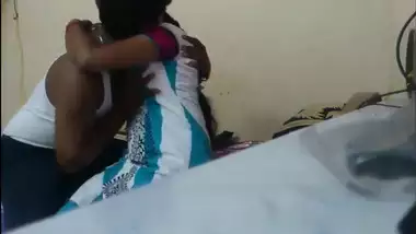 Dihati Xxxx Video Hd - Indian Newly Married Couple Hidden Camera Honeymoon Sex Video In Hotel Room