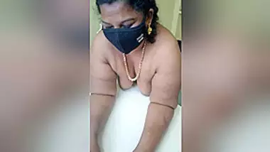Telugu Anty Milk And Sex Videos Com - Tamil Chennai Talk Aunty Milk Breast Feeding Youtube Sex Videos
