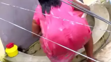 Aunty Outdoor Nighty Sex Video Download - Aunty Open Bath In Red Nighty - Indian Porn Tube Video