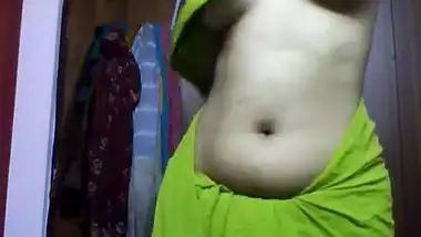 Indian Blousegirl Sex Scene - Indian Girl Removing Blouse - Indian Porn Tube Video