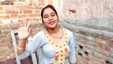 Desi Hot Indian Vlog Boobs - Indian Porn Tube Video