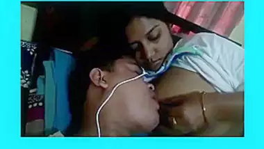 Breast Feeding Husband Sex In Brd - Breast Feeding Husband On Bed
