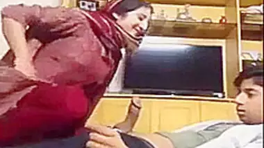 380px x 214px - Aunty And Son Have Sex - Indian Porn Tube Video