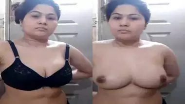 Bra Xxxx Hd - Beautiful Indian Wife Lekha Wearing New Bra And Panty For Her Hubby -  Indian Porn Tube Video