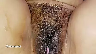Pushpa Bhabhi Pussy Fingered During Bathing In Her Bathroom
