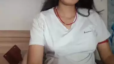 Sunny Bhabi Showing Boobs & Asshole on Chaturbate Live