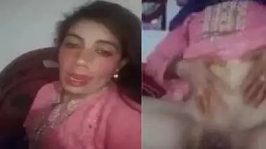 Pashto sex lady fingering horny naked pussy