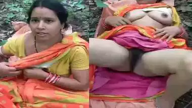 Sex affair bhabhi xxx Indian outdoor jungle sex