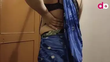 Tamil indain maid fucked early in morning in sari