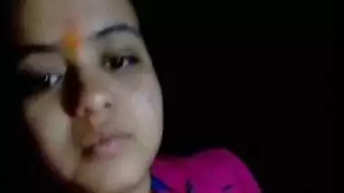 Bhojpuri horniest girl fingering with mehandi fingers MMS